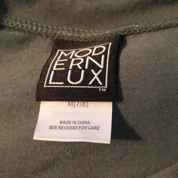 Modern Lux Olive Green tee (Medium) - Picture 5 of 6